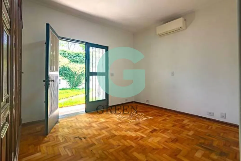 Casa, 3 quartos, 271 m² - Foto 1