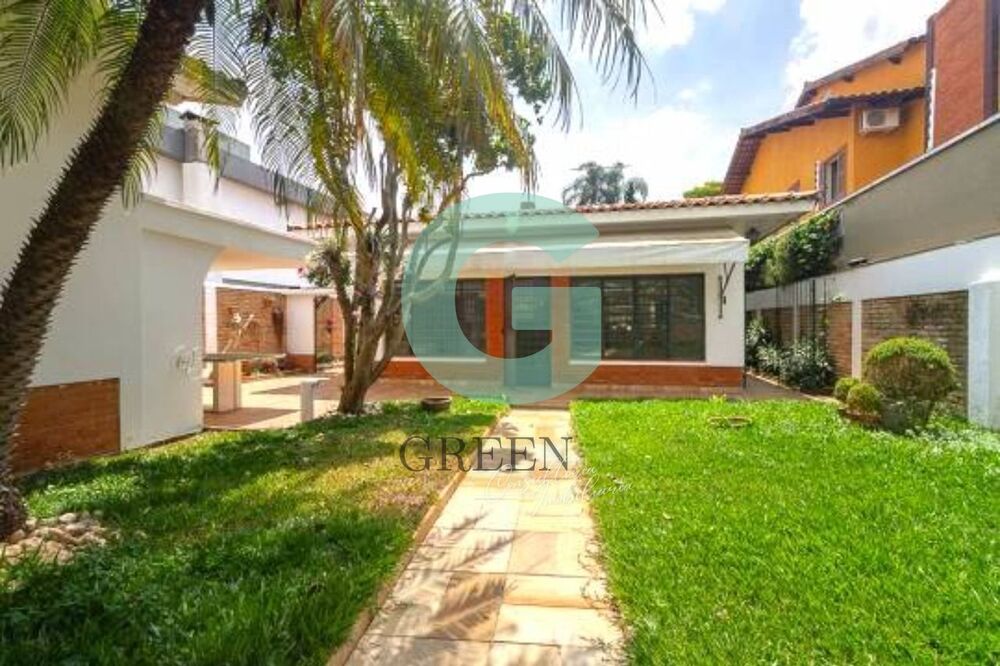 Casa, 3 quartos, 271 m² - Foto 1