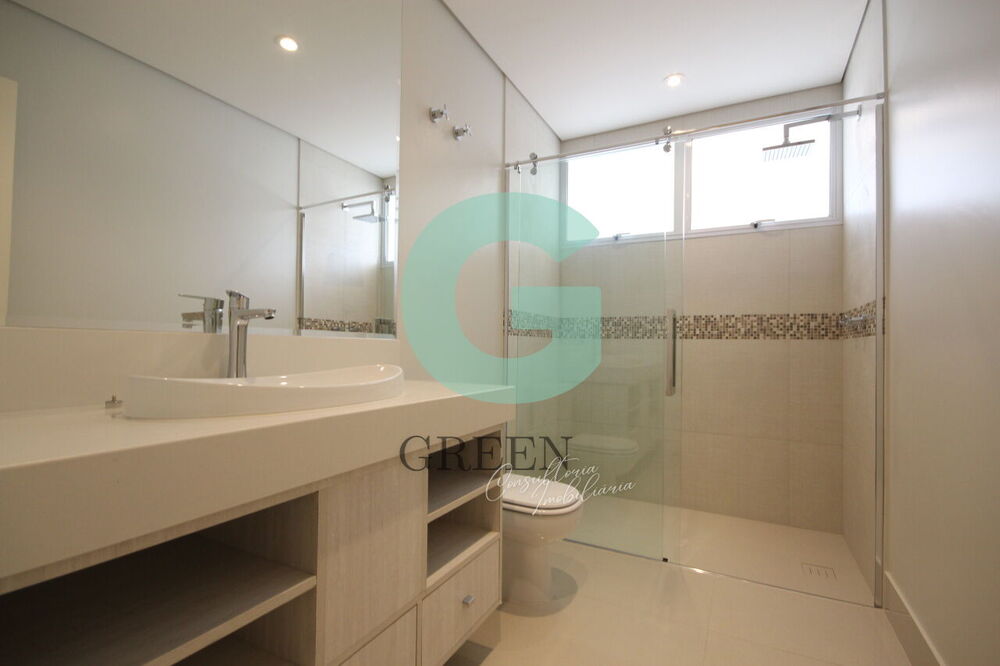 Apartamento, 3 quartos, 210 m² - Foto 2