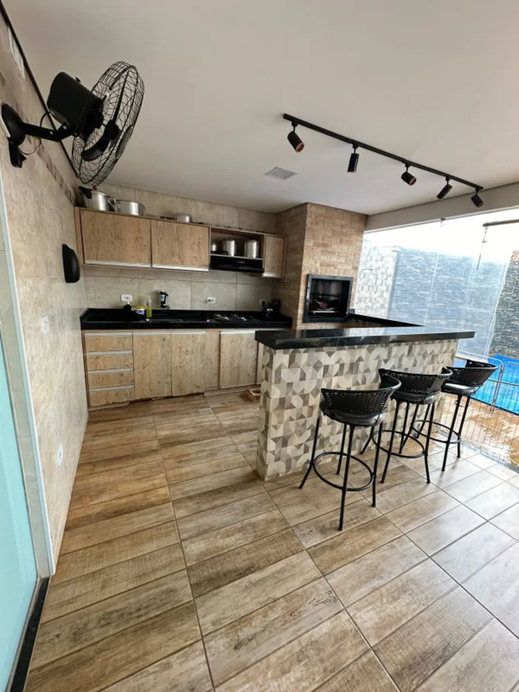 Casa, 2 quartos, 200 m² - Foto 1