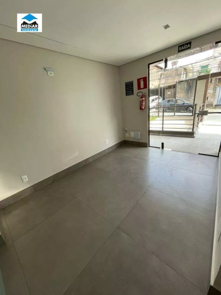 Apartamento à venda com 3 quartos, 130m² - Foto 3