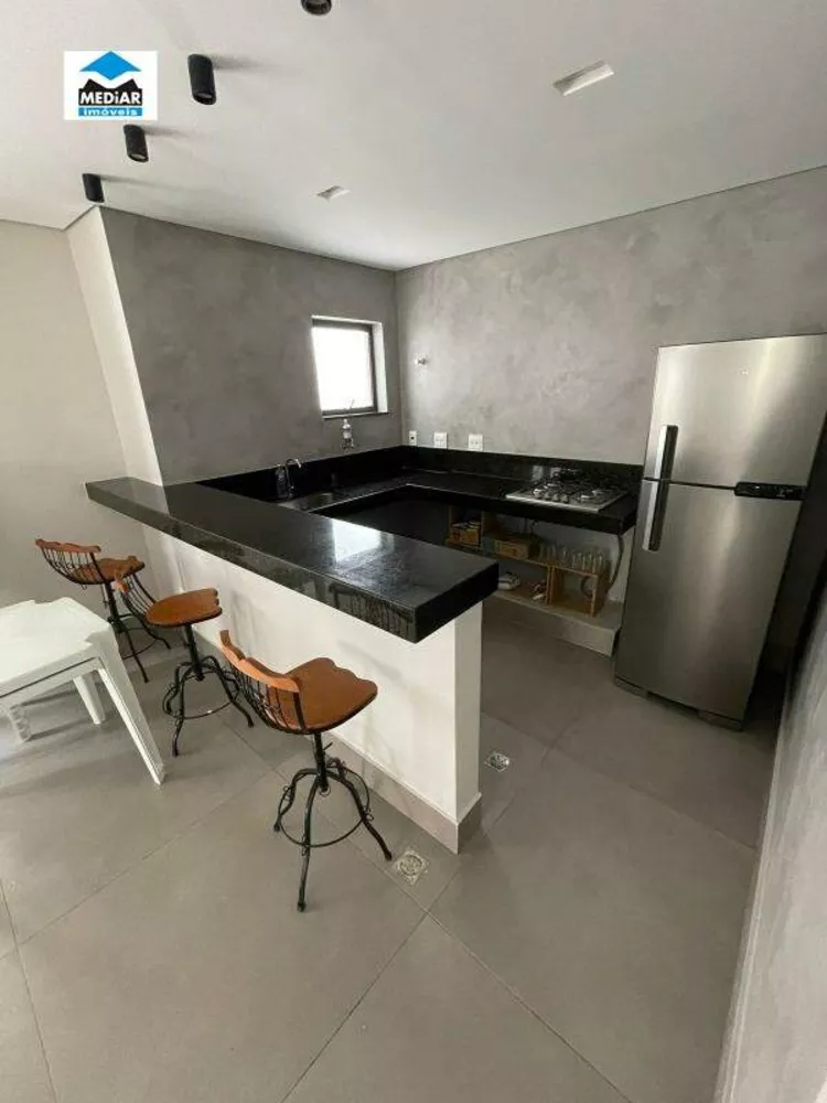 Apartamento à venda com 3 quartos, 130m² - Foto 14