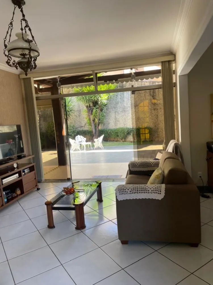 Casa, 3 quartos, 222 m² - Foto 3