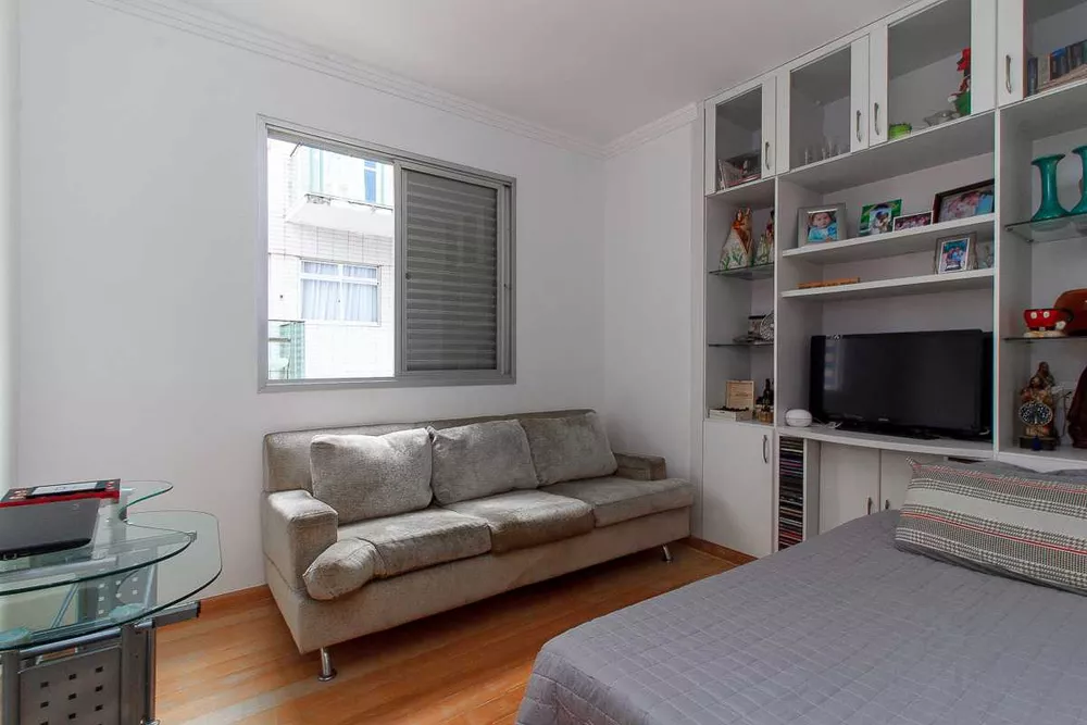 Apartamento à venda com 4 quartos, 155m² - Foto 11