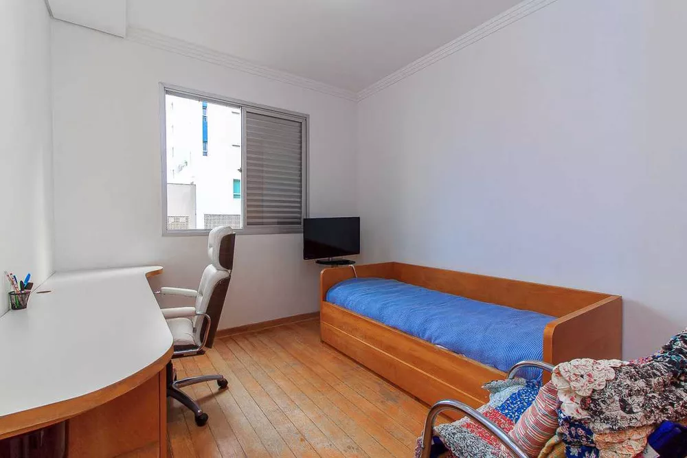 Apartamento à venda com 4 quartos, 155m² - Foto 13