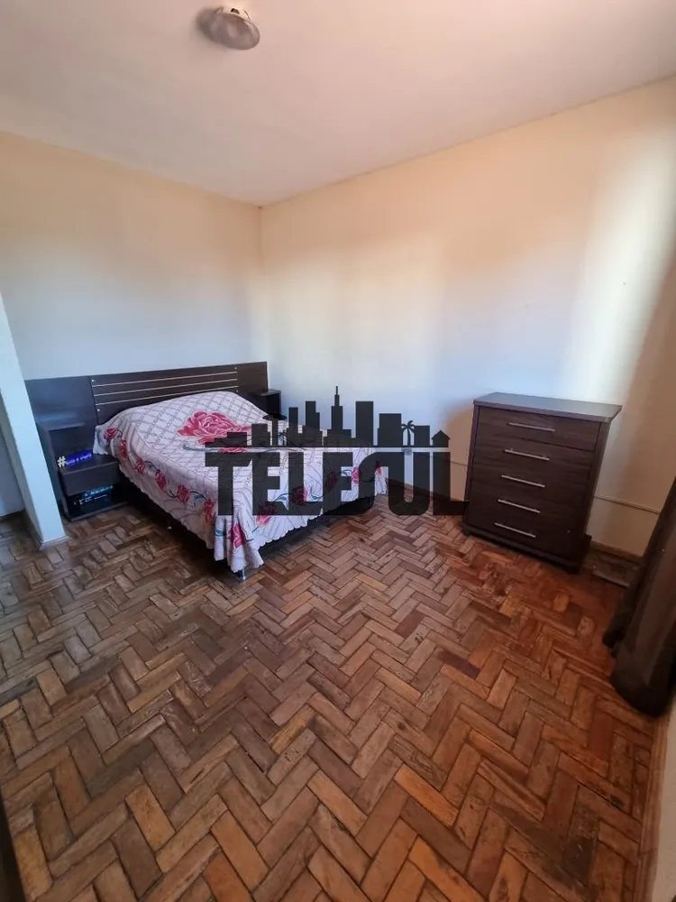 Casa, 6 quartos, 225 m² - Foto 1