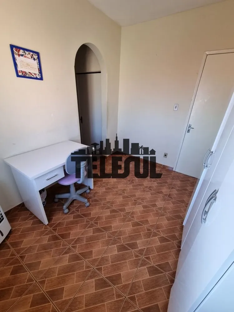 Casa, 6 quartos, 225 m² - Foto 3