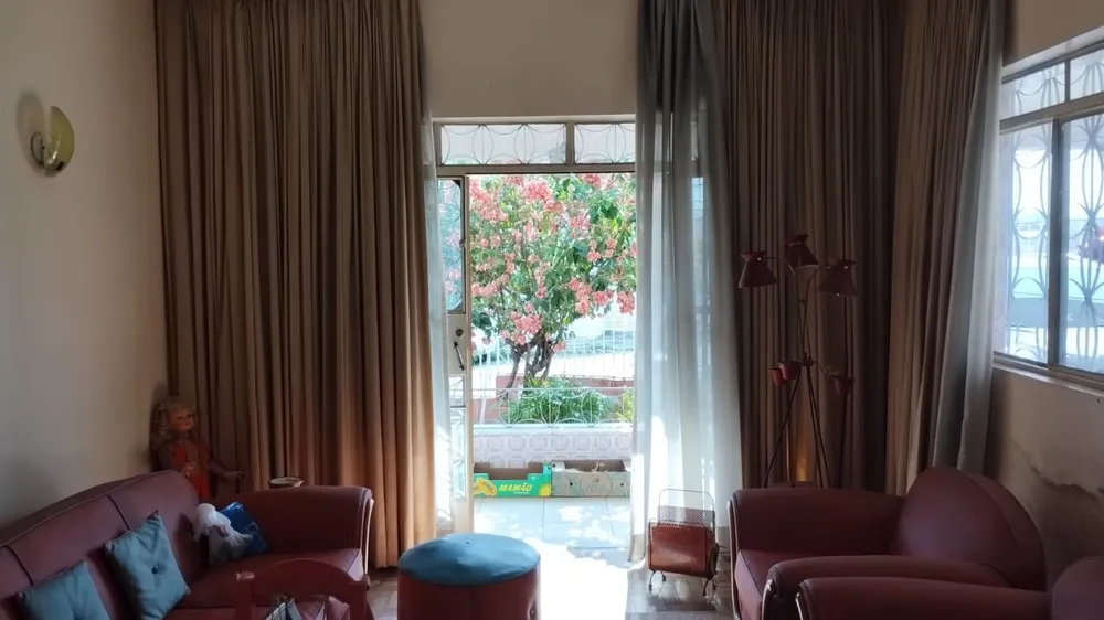 Casa, 6 quartos, 209 m² - Foto 1
