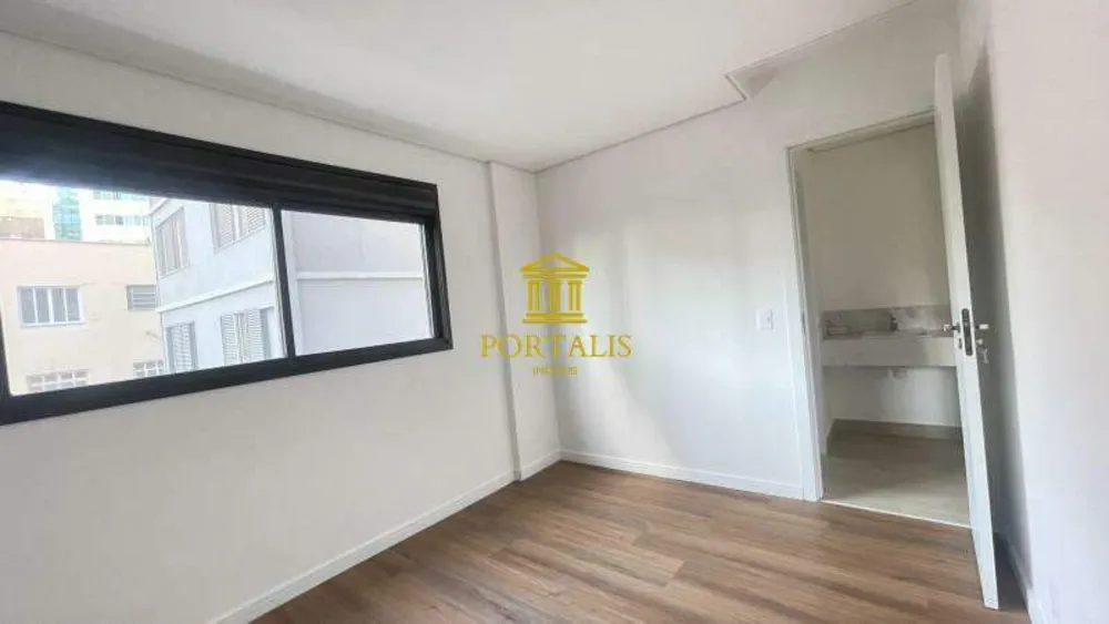 Apartamento, 3 quartos, 100 m² - Foto 2