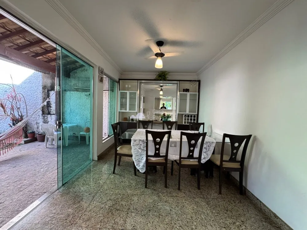 Casa, 3 quartos, 219 m² - Foto 9