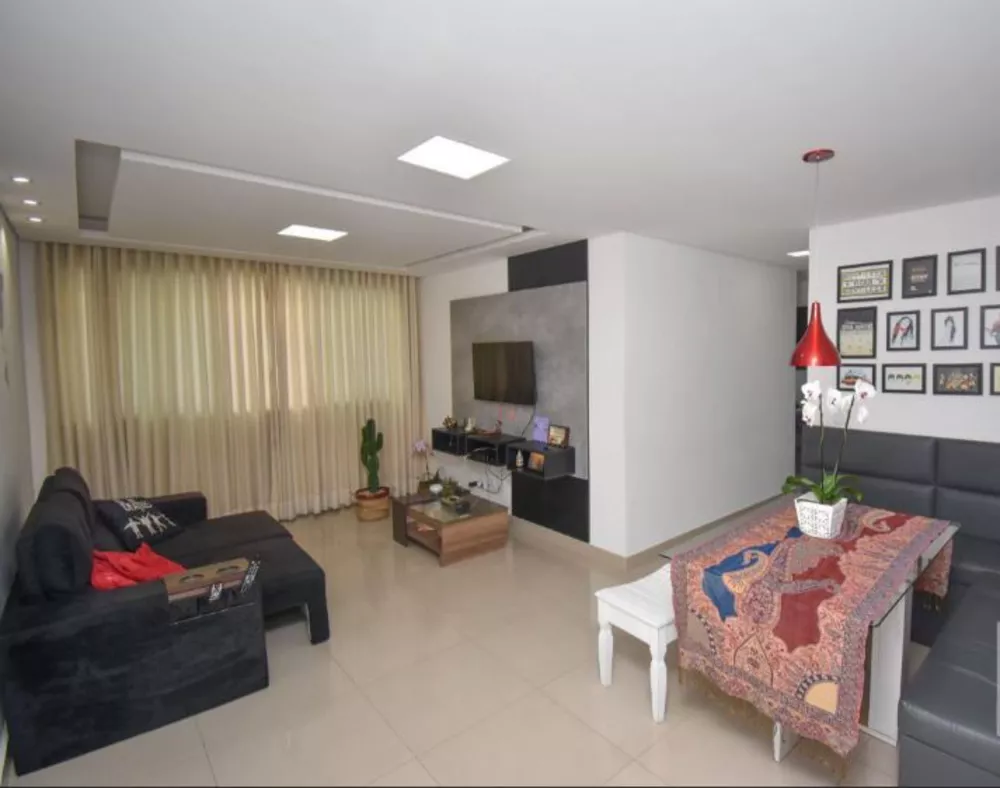 Apartamento à venda com 3 quartos, 75m² - Foto 2