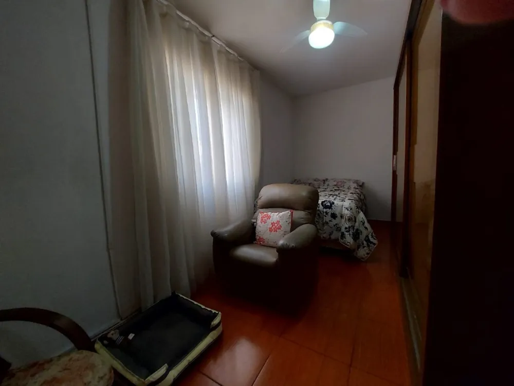 Casa, 7 quartos, 215 m² - Foto 2