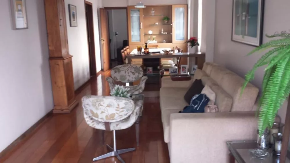 Apartamento à venda com 4 quartos, 150m² - Foto 4