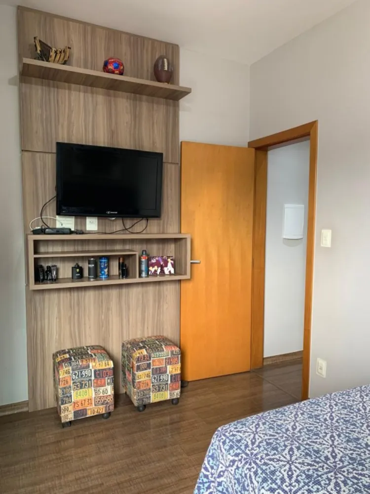 Casa, 4 quartos, 275 m² - Foto 8