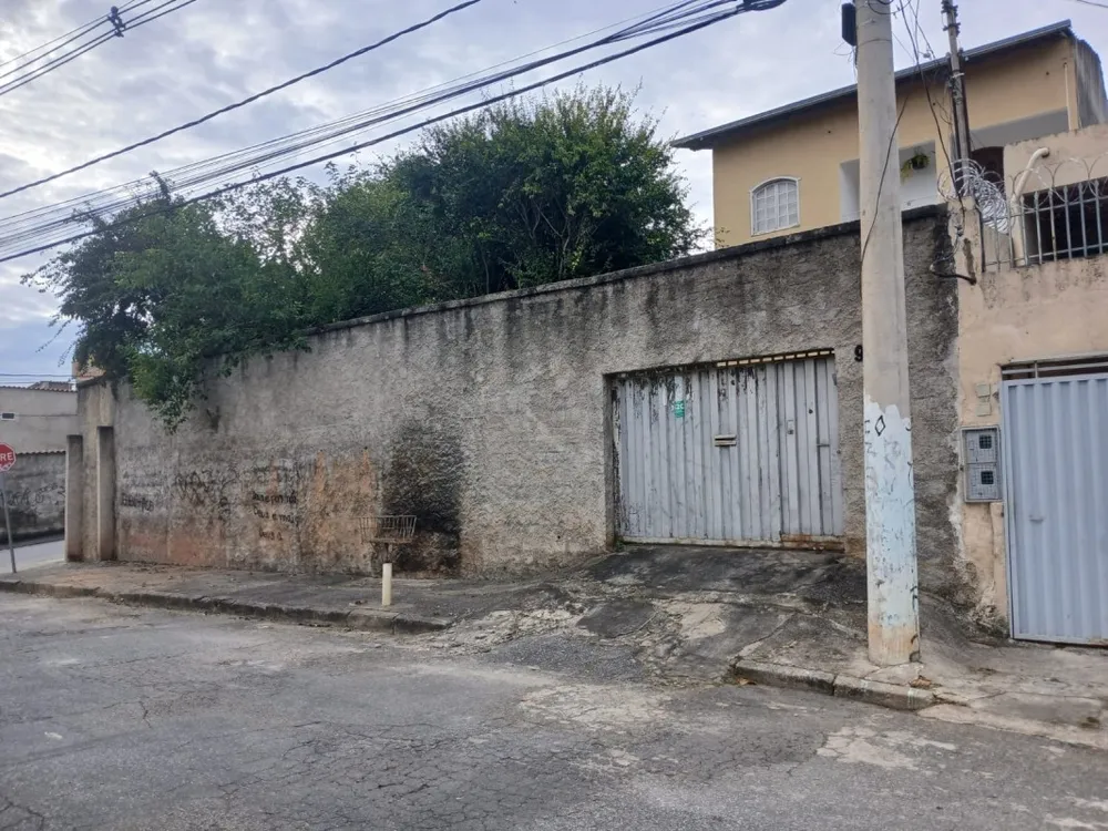 Casa, 4 quartos, 224 m² - Foto 1