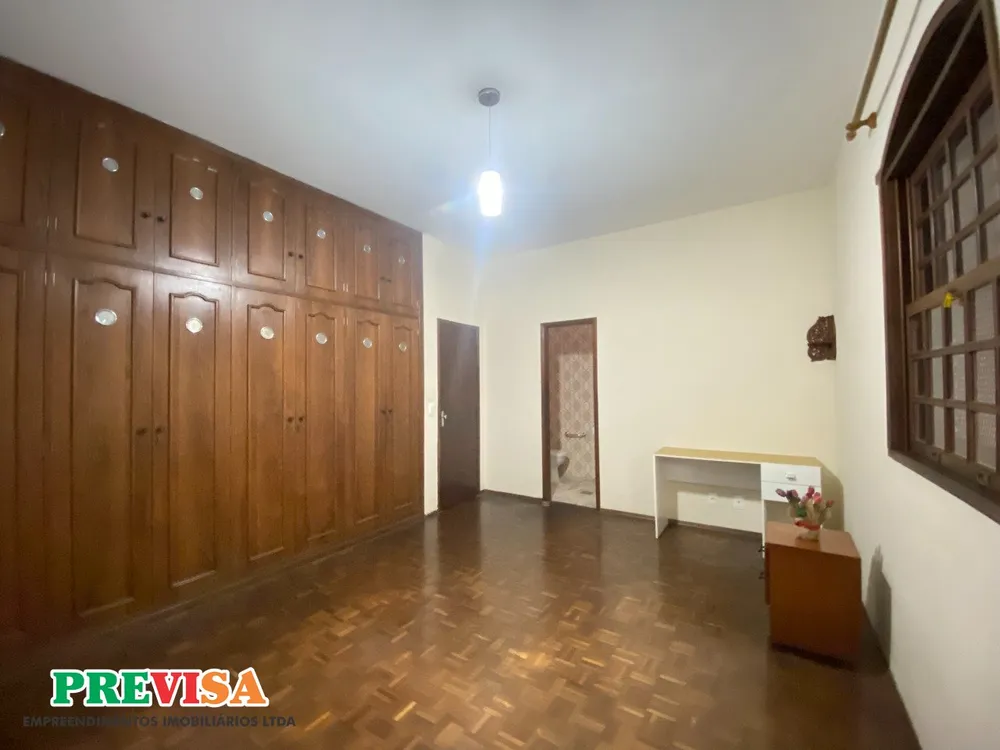Casa, 3 quartos, 300 m² - Foto 18