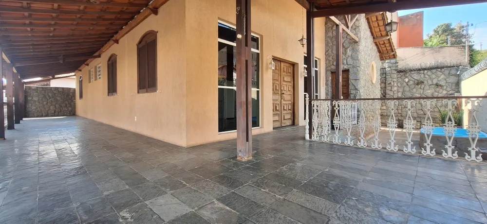 Casa, 3 quartos, 300 m² - Foto 2