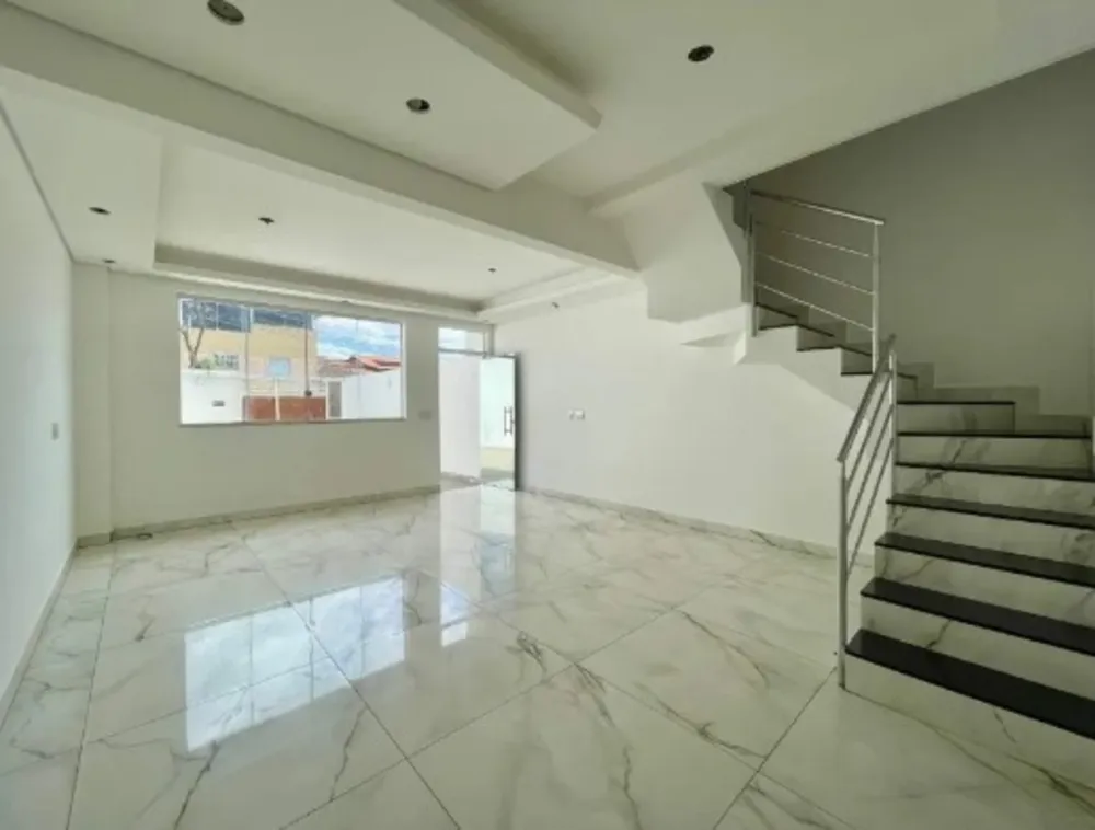 Casa, 3 quartos, 105 m² - Foto 1