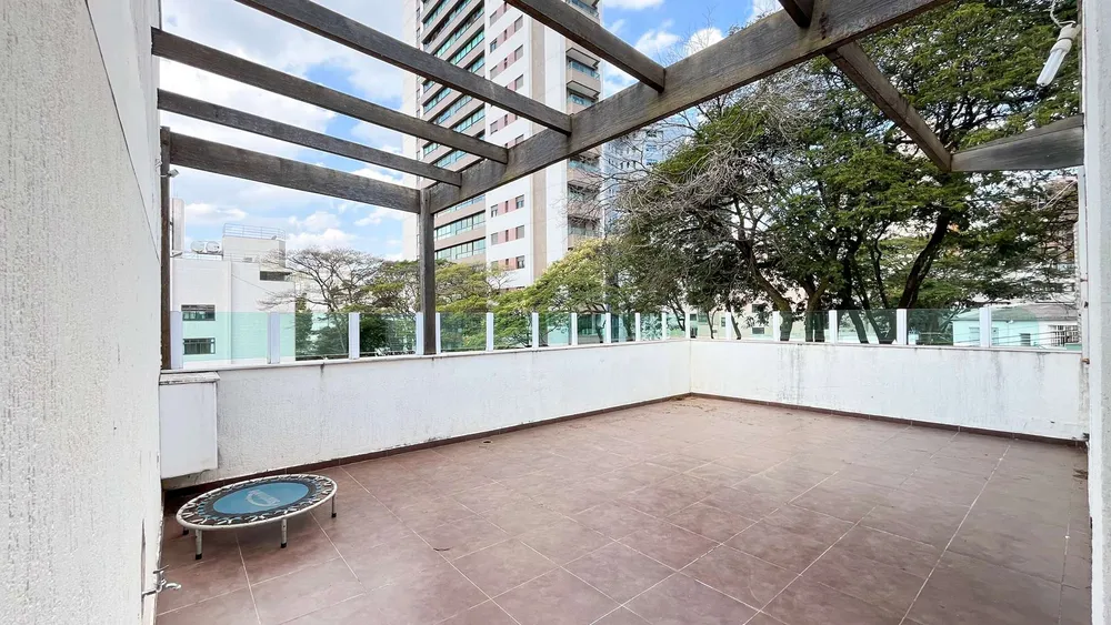 Casa, 7 quartos, 314 m² - Foto 1