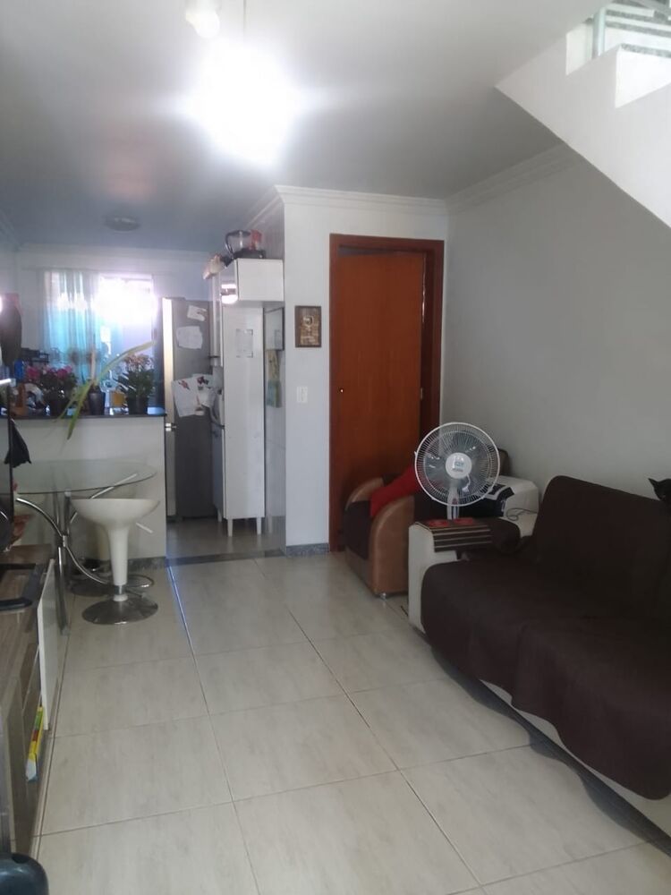 Casa à venda com 2 quartos - Foto 1