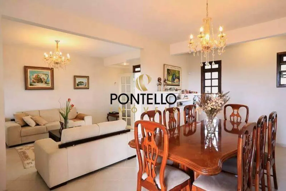 Casa, 4 quartos, 320 m² - Foto 1