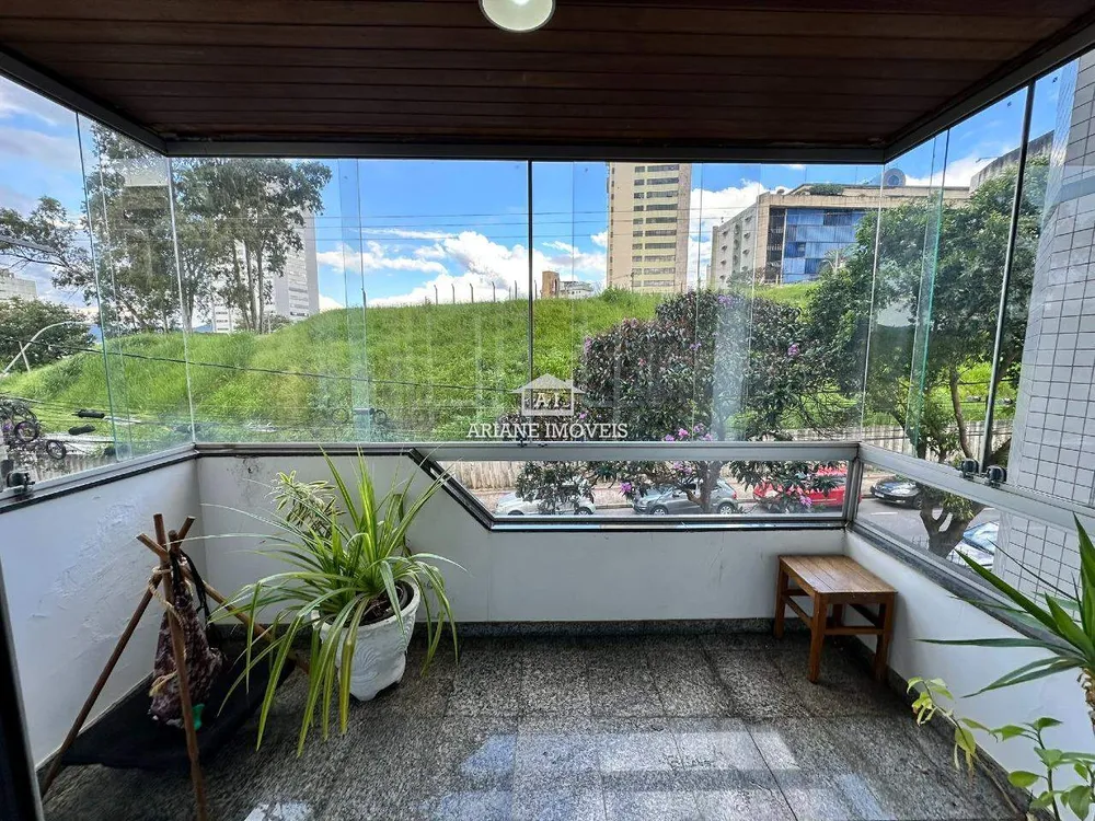 Apartamento, 3 quartos, 135 m² - Foto 1