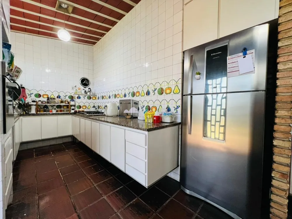 Casa, 6 quartos, 1262 m² - Foto 4