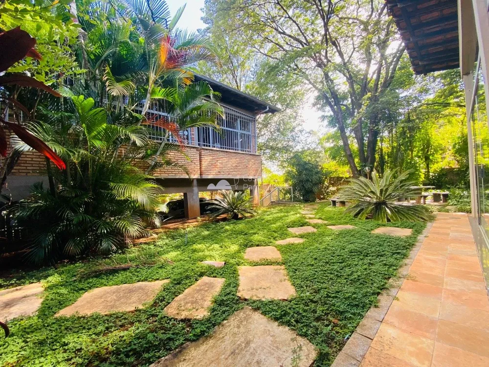 Casa, 6 quartos, 1262 m² - Foto 1