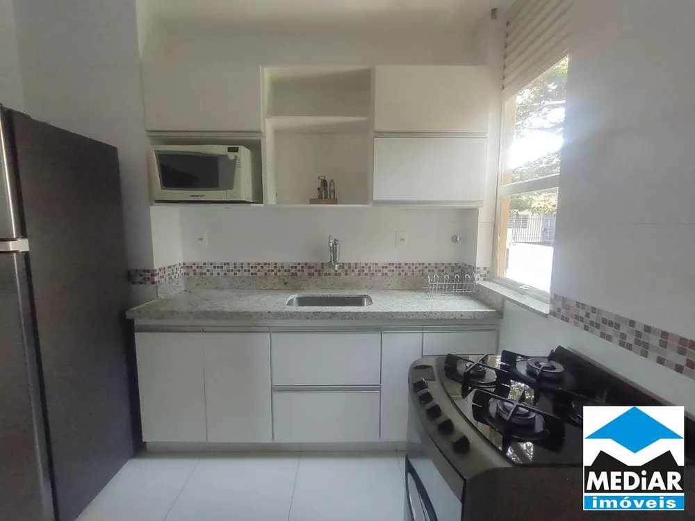 Apartamento para alugar com 3 quartos, 85m² - Foto 8