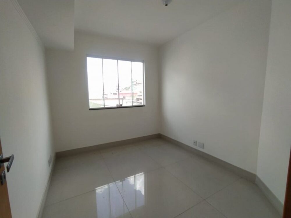 Apartamento à venda com 3 quartos, 90m² - Foto 2