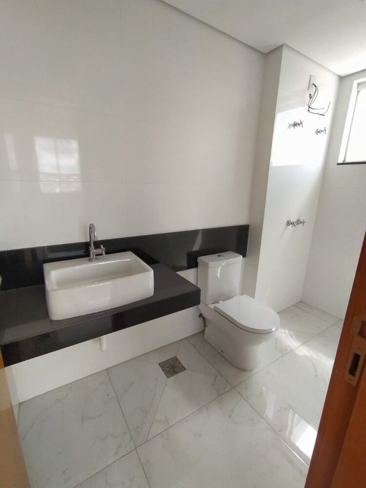 Apartamento à venda com 3 quartos, 90m² - Foto 4