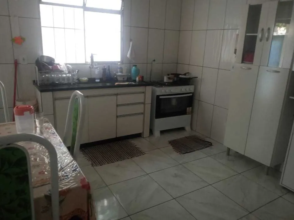Casa, 3 quartos, 240 m² - Foto 4