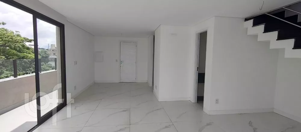 Apartamento à venda com 3 quartos, 122m² - Foto 4