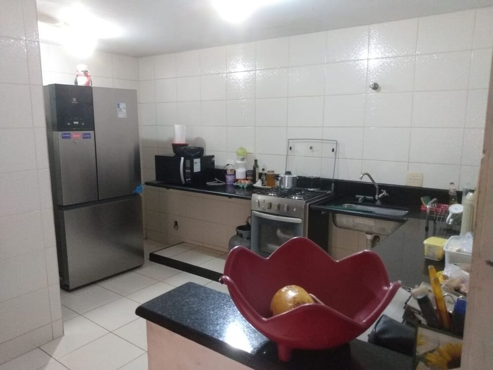 Casa à venda com 3 quartos, 160m² - Foto 1