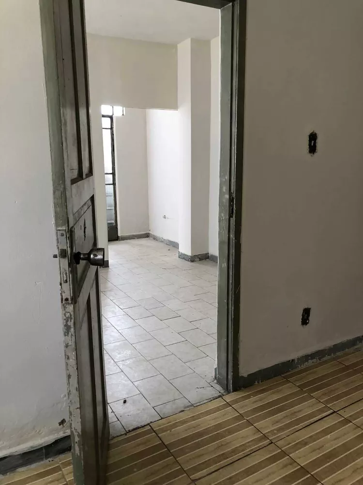 Casa à venda com 2 quartos, 360m² - Foto 9