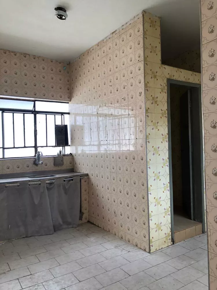 Casa à venda com 2 quartos, 360m² - Foto 14