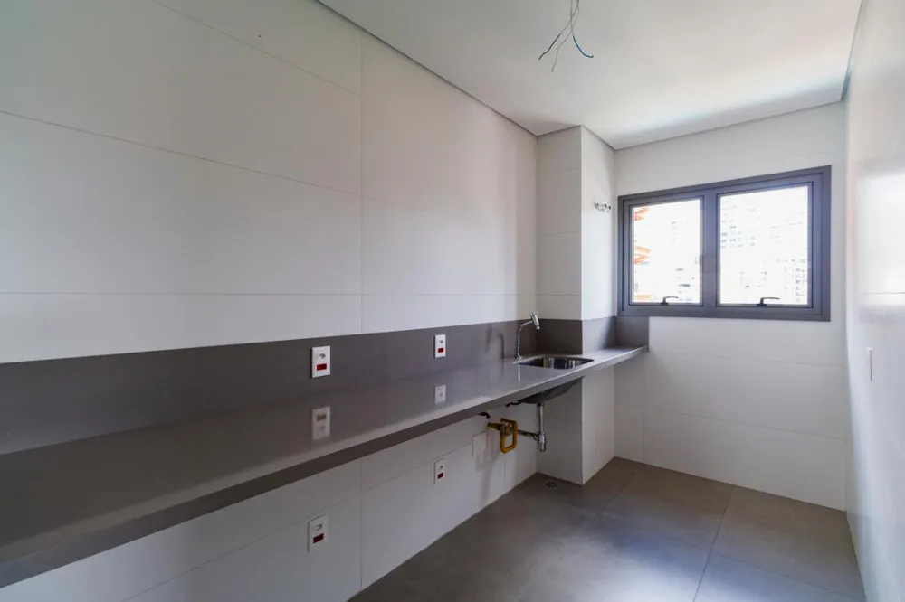 Apartamento, 3 quartos, 280 m² - Foto 1