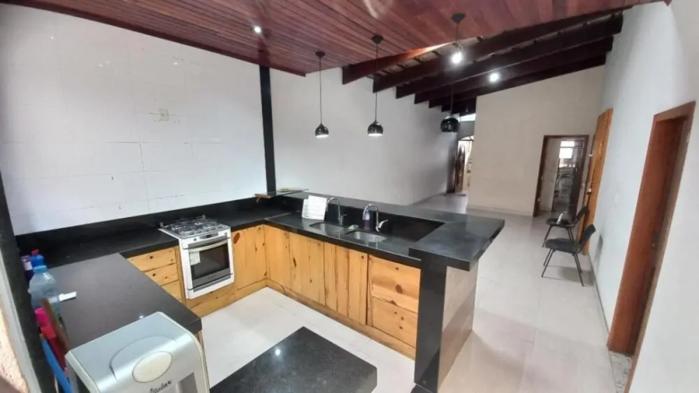 Casa, 3 quartos, 200 m² - Foto 1