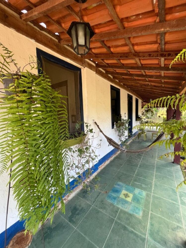 Casa à venda com 3 quartos, 2263m² - Foto 1