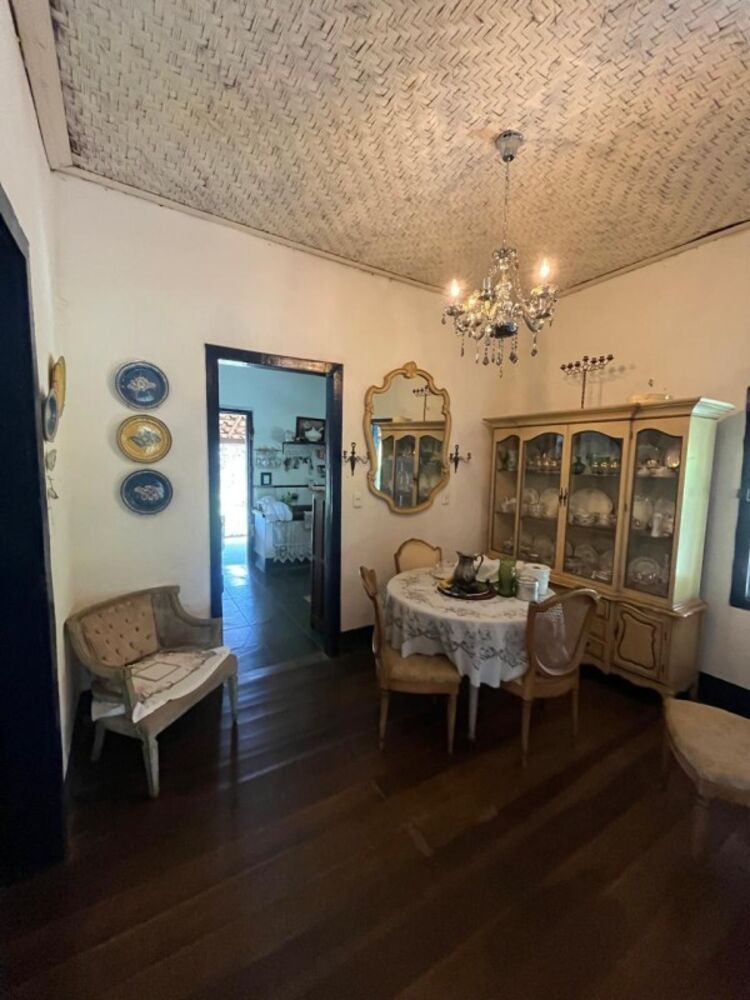 Casa à venda com 3 quartos, 2263m² - Foto 6