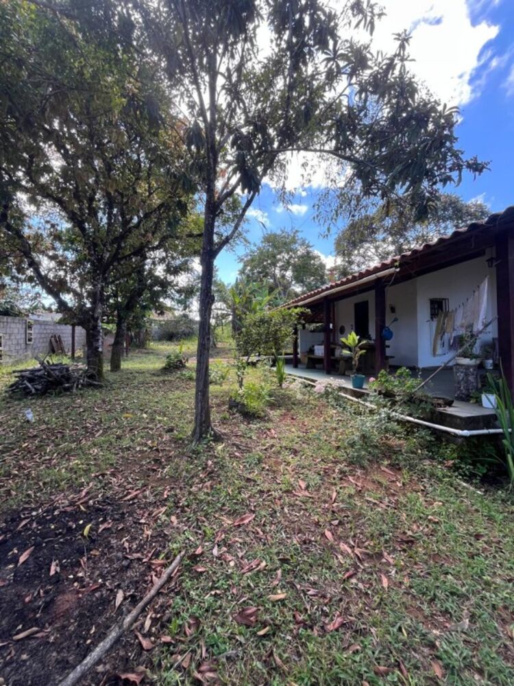 Casa à venda com 3 quartos, 2263m² - Foto 4