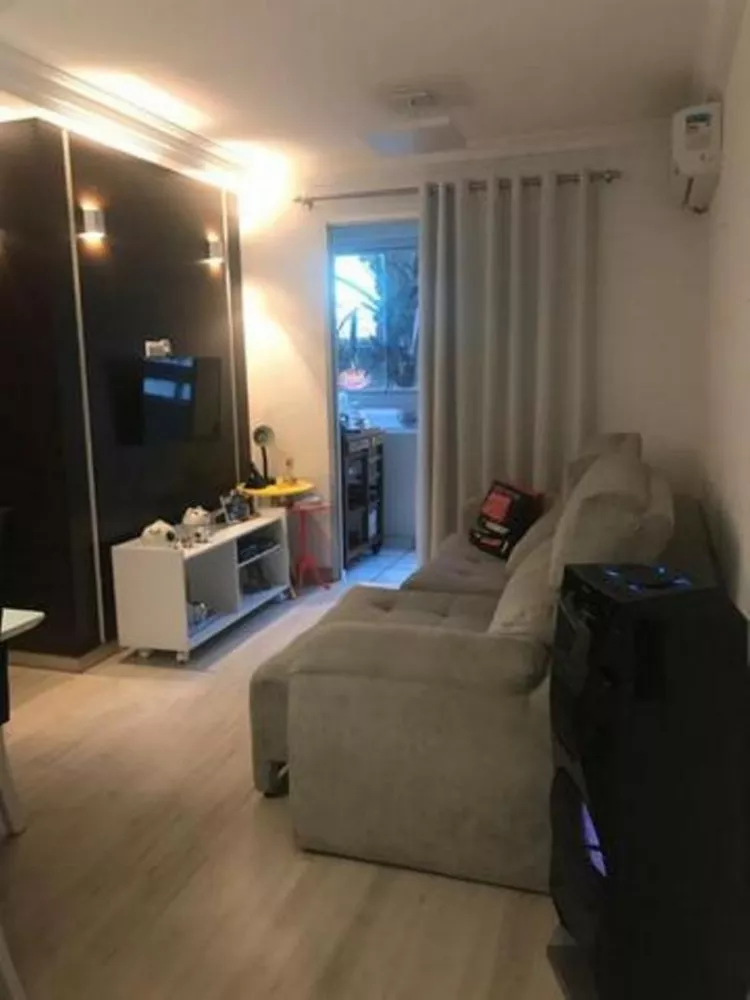 Apartamento à venda com 2 quartos, 58m² - Foto 4