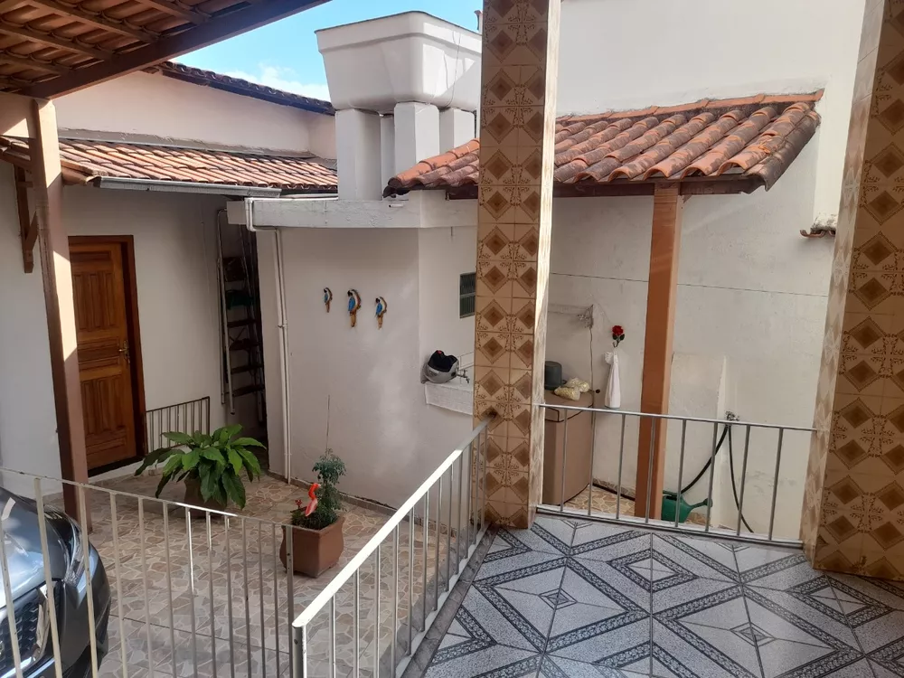 Casa à venda com 4 quartos, 300m² - Foto 6