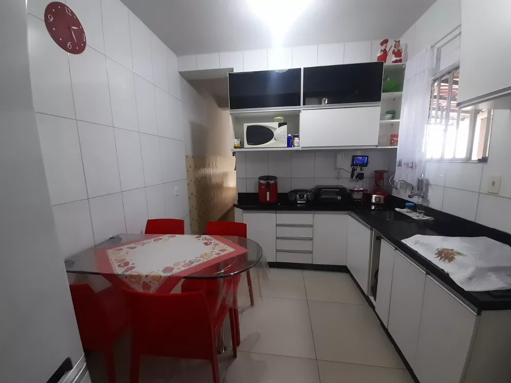 Casa à venda com 4 quartos, 300m² - Foto 19