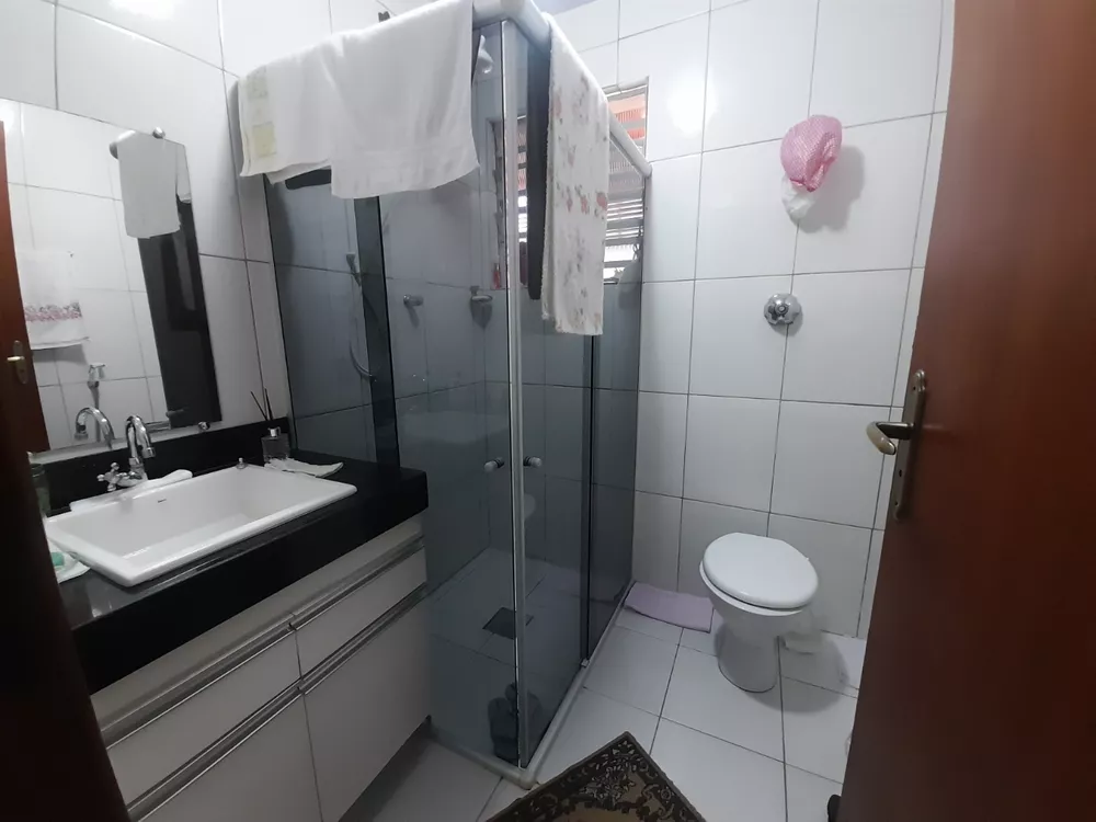 Casa à venda com 4 quartos, 300m² - Foto 16