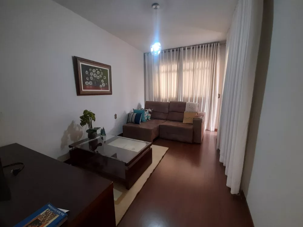 Casa à venda com 4 quartos, 300m² - Foto 10