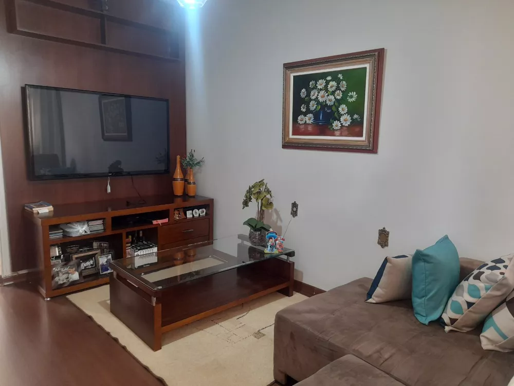 Casa à venda com 4 quartos, 300m² - Foto 7