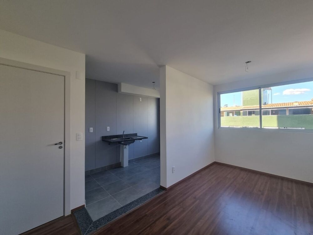 Apartamento à venda com 2 quartos, 44m² - Foto 2