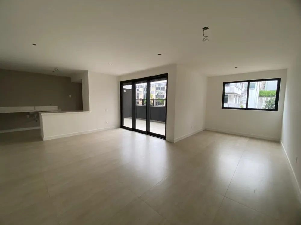 Apartamento, 3 quartos, 124 m² - Foto 2