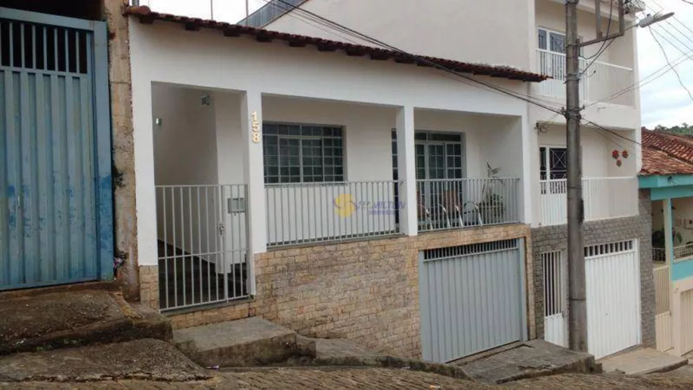 Casa à venda com 3 quartos, 130m² - Foto 1